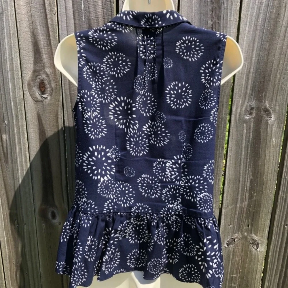 Cabi Floral Top XS Blue White Dandelion Wish
Button Tank Blouse Sleeveless - Picture 2 of 5